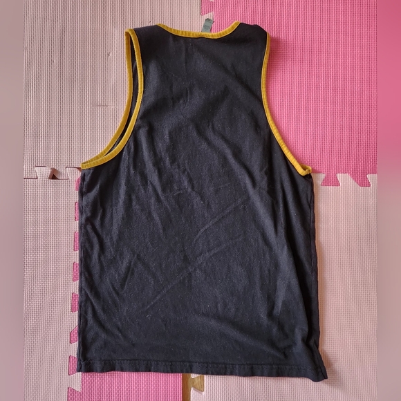 BUNDLE 2 tank tops for 15 - Picture 2 of 5